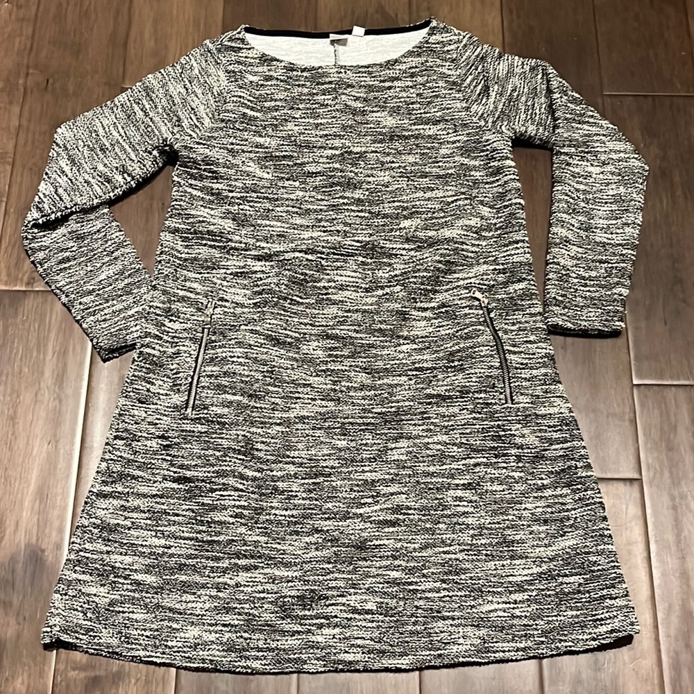 Gap women’s knitted style petite dress with pockets, Grey, black, size medium